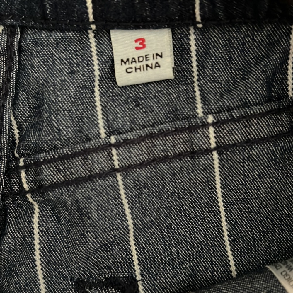 High Rise Denim Short - Picture 3 of 3